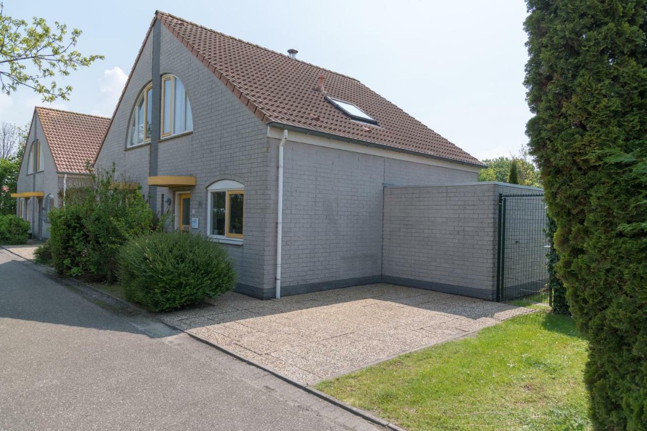 Twee-Onder-Een-Kapvakantiewoning Met Ruime Tuin - Fort Soleil 17 Breskens Exterior photo